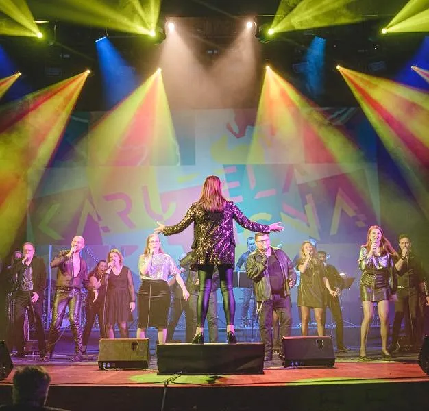 Ile czasu trwa koncert „Karuzela gna”? Czas występu i bisy