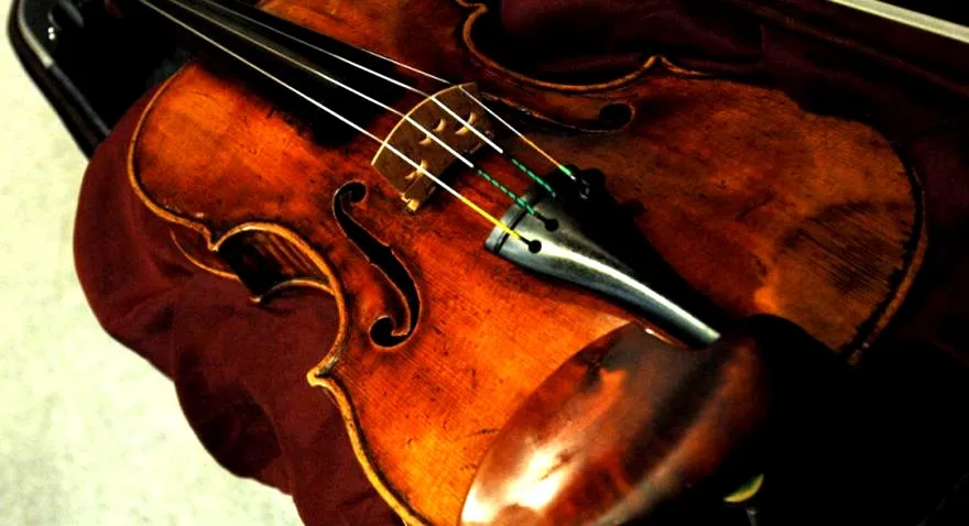 Ile strun mają skrzypce i jak wpływa to na brzmienie instrumentu?