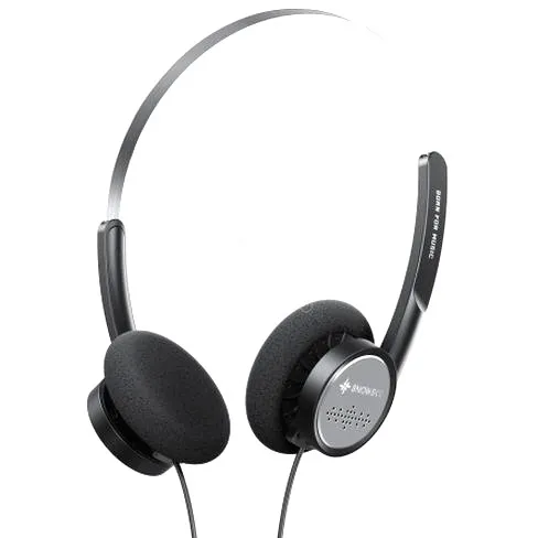 Słuchawki nauszne: jak wybrać między bezprzewodowymi a przewodowymi?